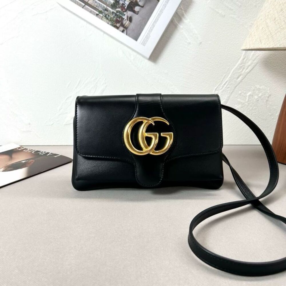 Gucci Women Pre-Loved Bag Very Good Condition